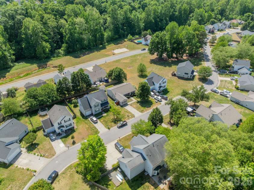134 Chere Helen Drive, Mooresville, NC 28115.  MLS# CAR4373841, YatesRealty ID 16378. 