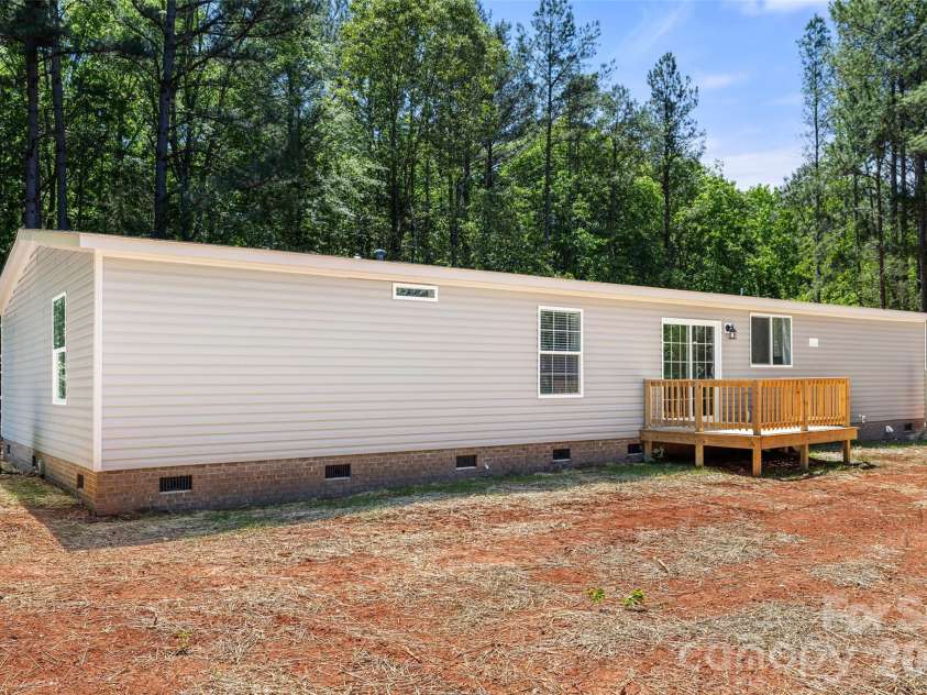 1704 Logan Terry Road, Lancaster, SC 29720.  MLS# CAR4366464, YatesRealty ID 16379. 