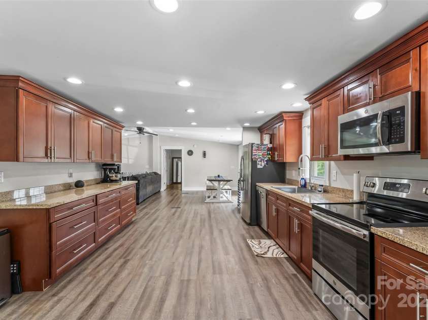 1730 Woodbend Lane, Conover, NC 28613.  MLS# CAR4263635, YatesRealty ID 16379. 