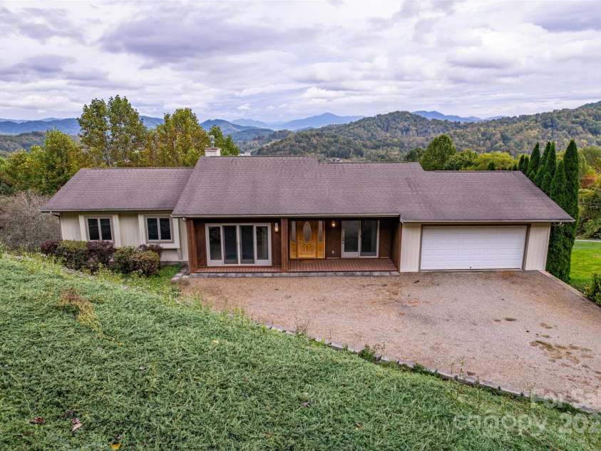 520 Trials Gap Drive, Waynesville, NC 28786.  MLS# CAR4288659, YatesRealty ID 1638. Come on in.