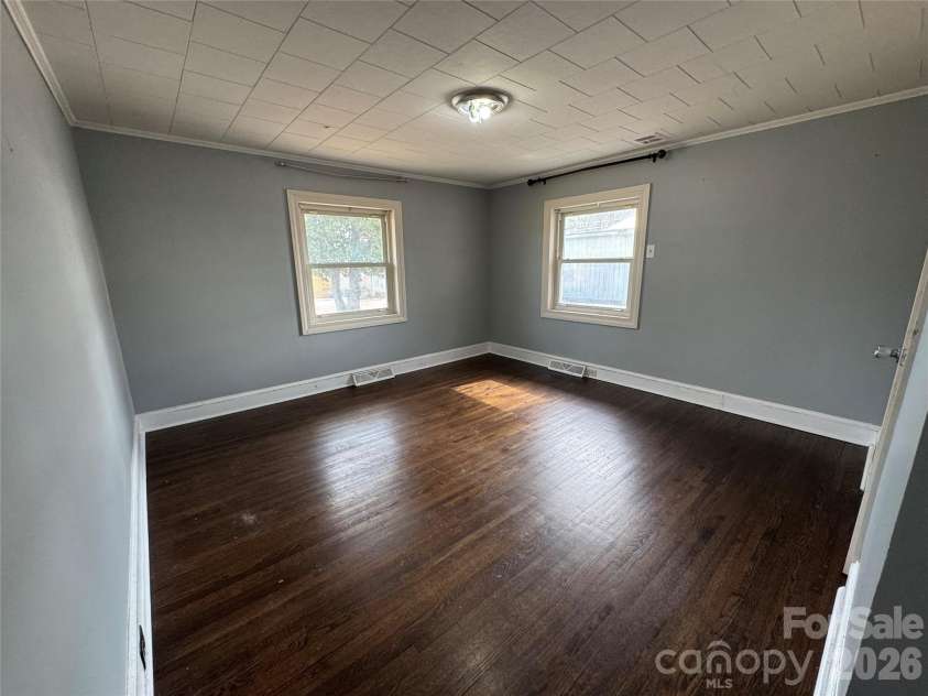 545 Collins Street, Kannapolis, NC 28083.  MLS# CAR4345178, YatesRealty ID 1638. 