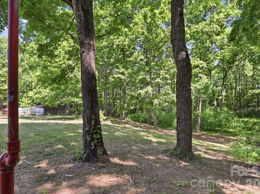 136 Woodridge Lane, Mooresville, NC 28115.  MLS# CAR4373482, YatesRealty ID 16380. 