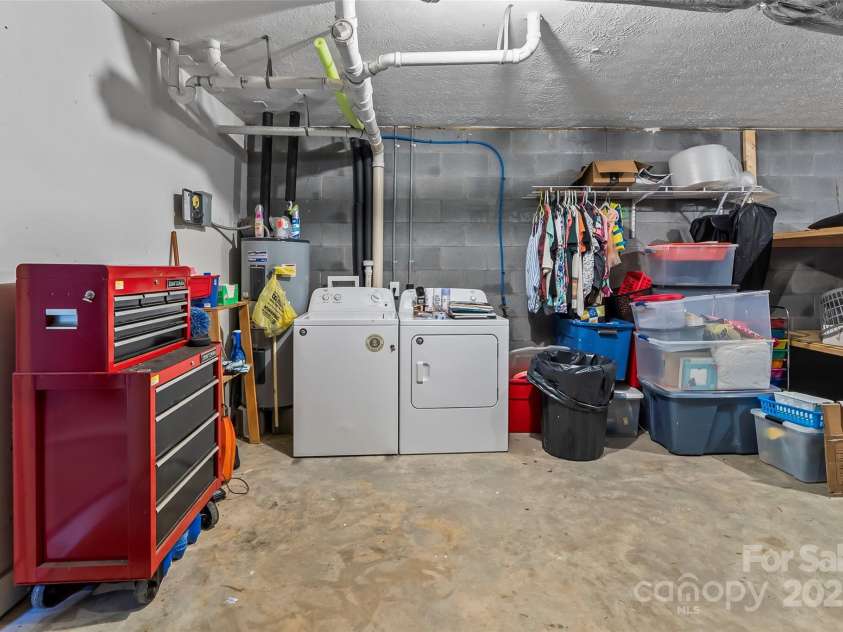 4269 Smokey Creek Road, Lenoir, NC 28645.  MLS# CAR4256704, YatesRealty ID 16380. 