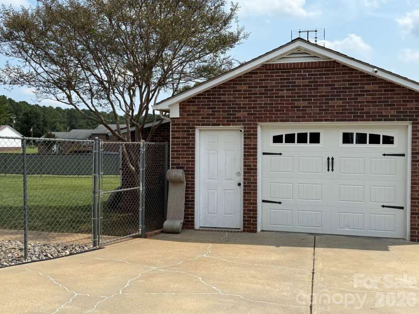 310 Palmer Circle, Rockwell, NC 28138.  MLS# CAR4347711, YatesRealty ID 16381. 