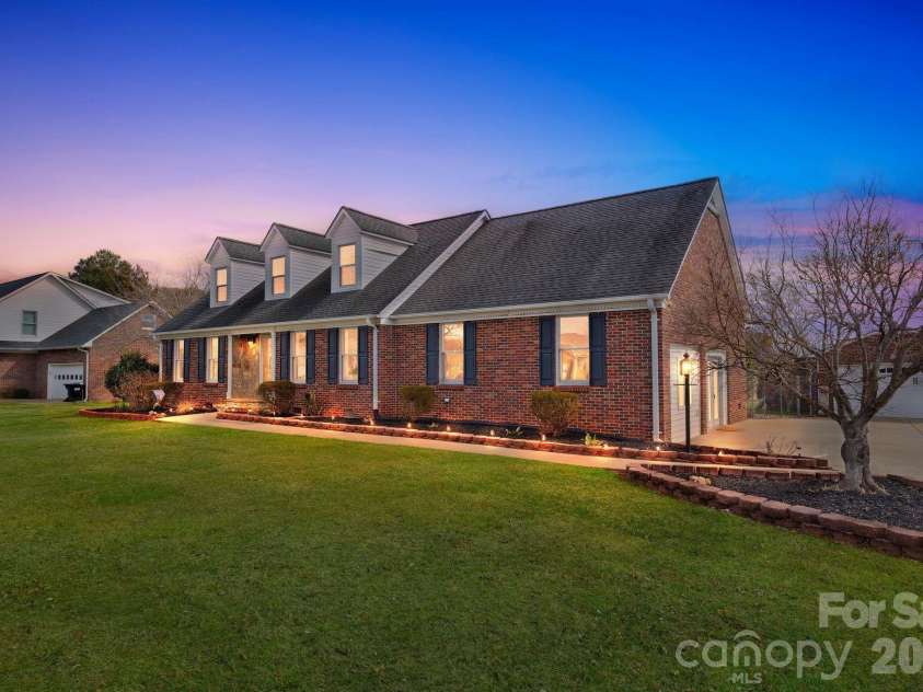 310 Palmer Circle, Rockwell, NC 28138.  MLS# CAR4347711, YatesRealty ID 16381. 
