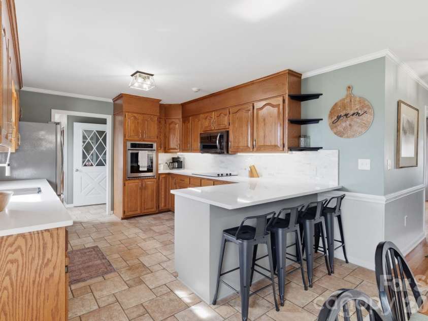 310 Palmer Circle, Rockwell, NC 28138.  MLS# CAR4347711, YatesRealty ID 16381. Kitchen