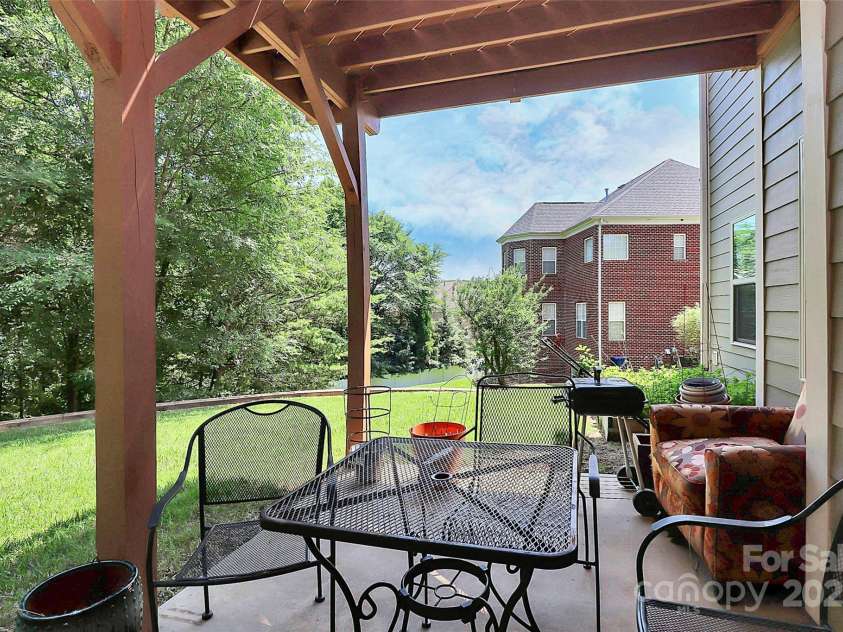 9011 Kensington Forest Drive, Harrisburg, NC 28075.  MLS# CAR4264931, YatesRealty ID 16382. 