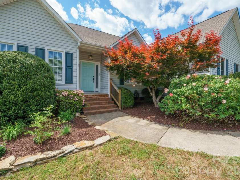 12500 Willow Grove Way, Huntersville, NC 28078.  MLS# CAR4371049, YatesRealty ID 16383. 
