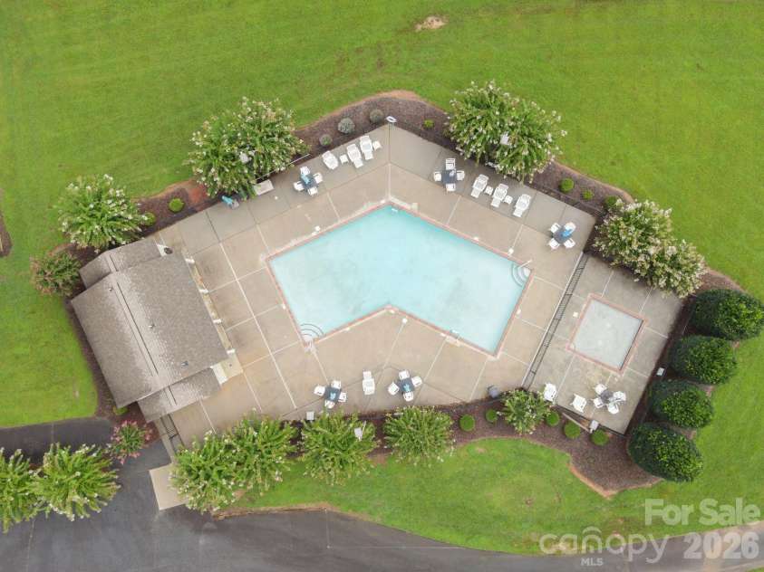 12500 Willow Grove Way, Huntersville, NC 28078.  MLS# CAR4371049, YatesRealty ID 16383. Community pool