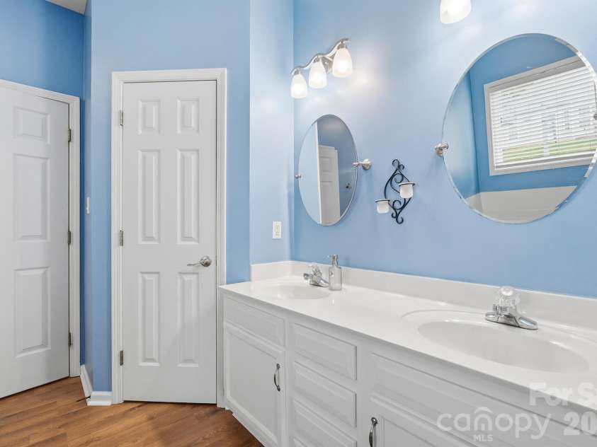 12500 Willow Grove Way, Huntersville, NC 28078.  MLS# CAR4371049, YatesRealty ID 16383. Primary bath 2