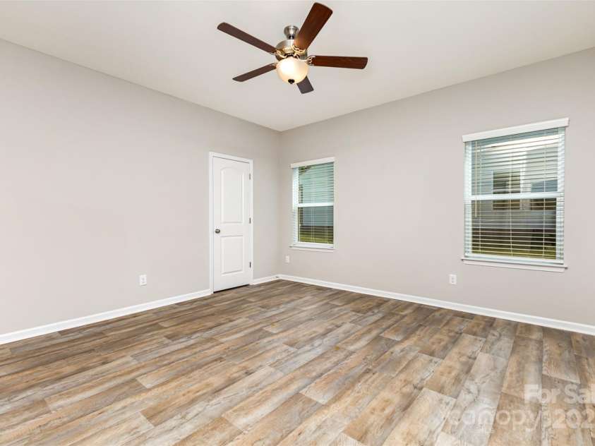 5053 Arbordale Way, Mount Holly, NC 28120.  MLS# CAR4251049, YatesRealty ID 16383. 