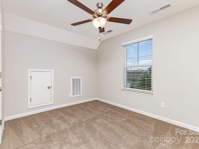 5053 Arbordale Way, Mount Holly, NC 28120.  MLS# CAR4251049, YatesRealty ID 16383. 