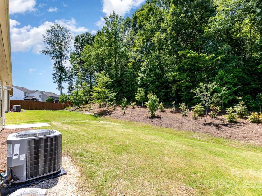 5053 Arbordale Way, Mount Holly, NC 28120.  MLS# CAR4251049, YatesRealty ID 16383. 