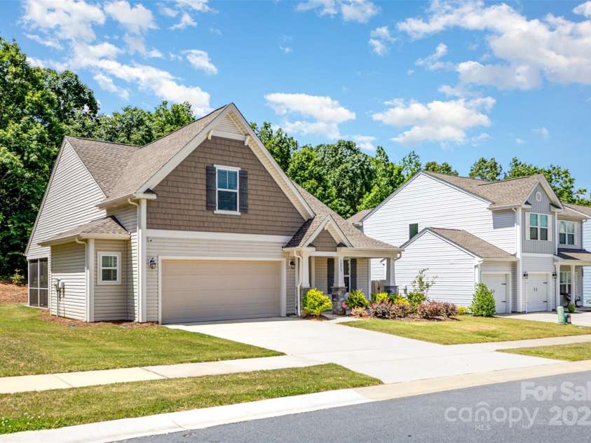 5053 Arbordale Way, Mount Holly, NC 28120.  MLS# CAR4251049, YatesRealty ID 16383. 