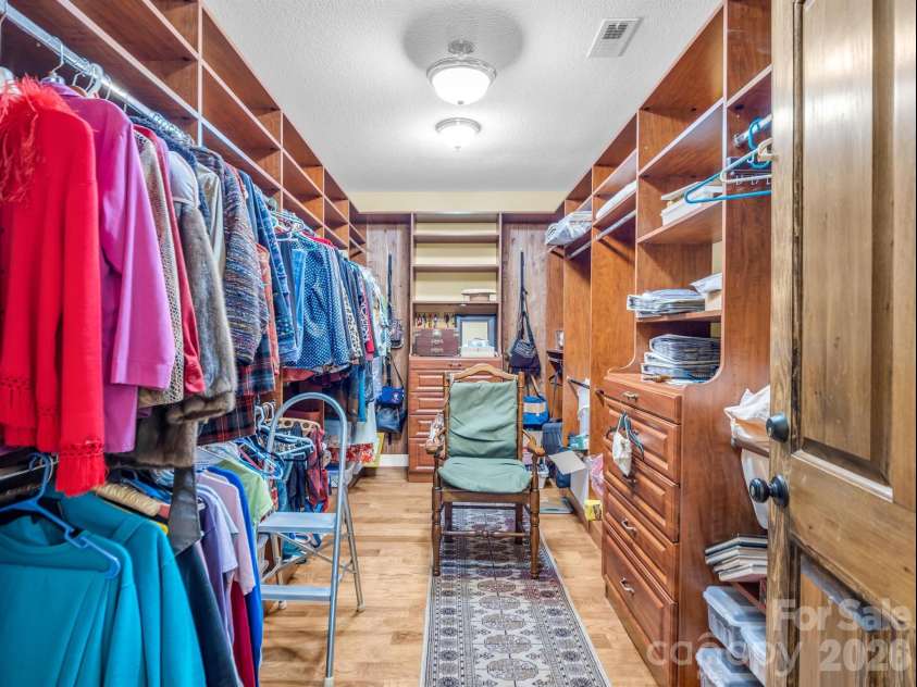30 Laurel Branch Drive, Black Mountain, NC 28711.  MLS# CAR4356926, YatesRealty ID 16384. 