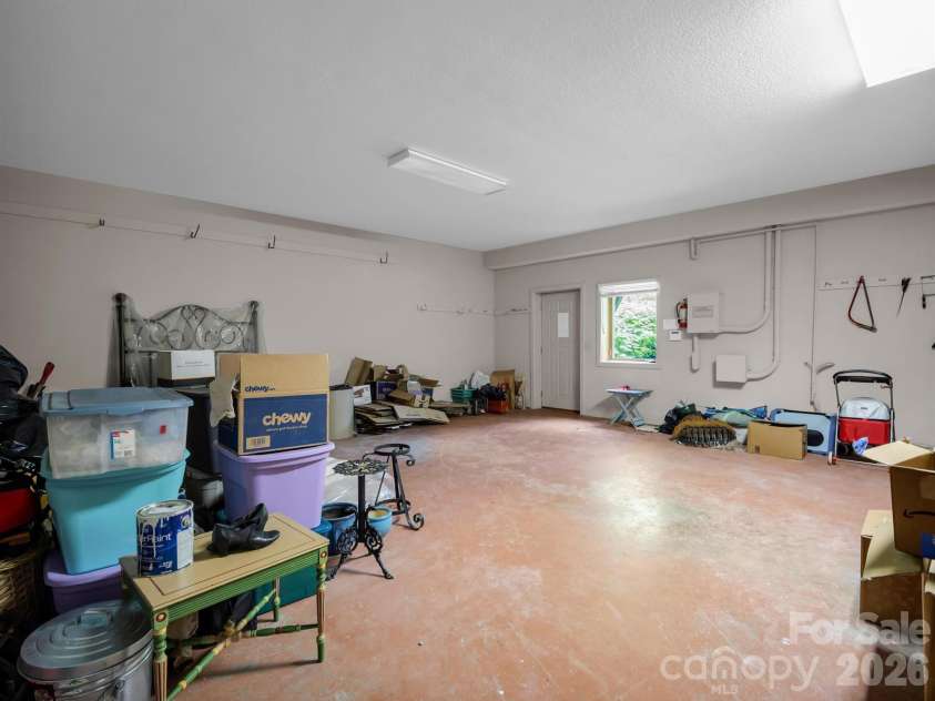 30 Laurel Branch Drive, Black Mountain, NC 28711.  MLS# CAR4356926, YatesRealty ID 16384. 
