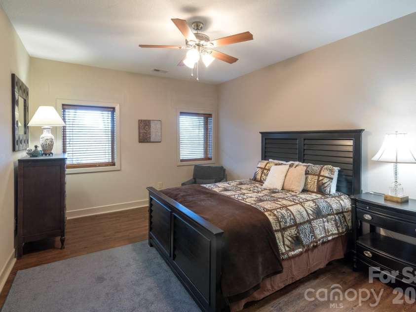 30 Laurel Branch Drive, Black Mountain, NC 28711.  MLS# CAR4356926, YatesRealty ID 16384. 