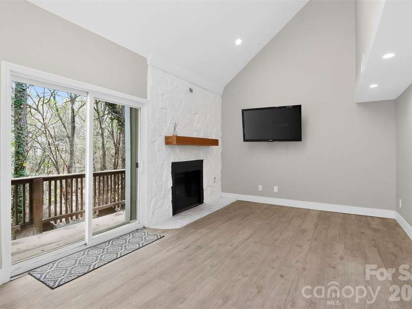 27070 Catamaran Drive, Tega Cay, SC 29708.  MLS# CAR4363313, YatesRealty ID 16385. 