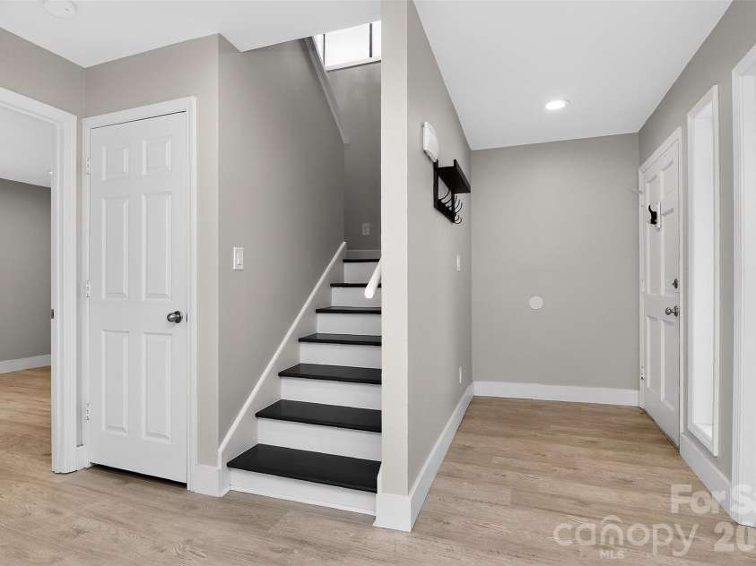 27070 Catamaran Drive, Tega Cay, SC 29708.  MLS# CAR4363313, YatesRealty ID 16385. 