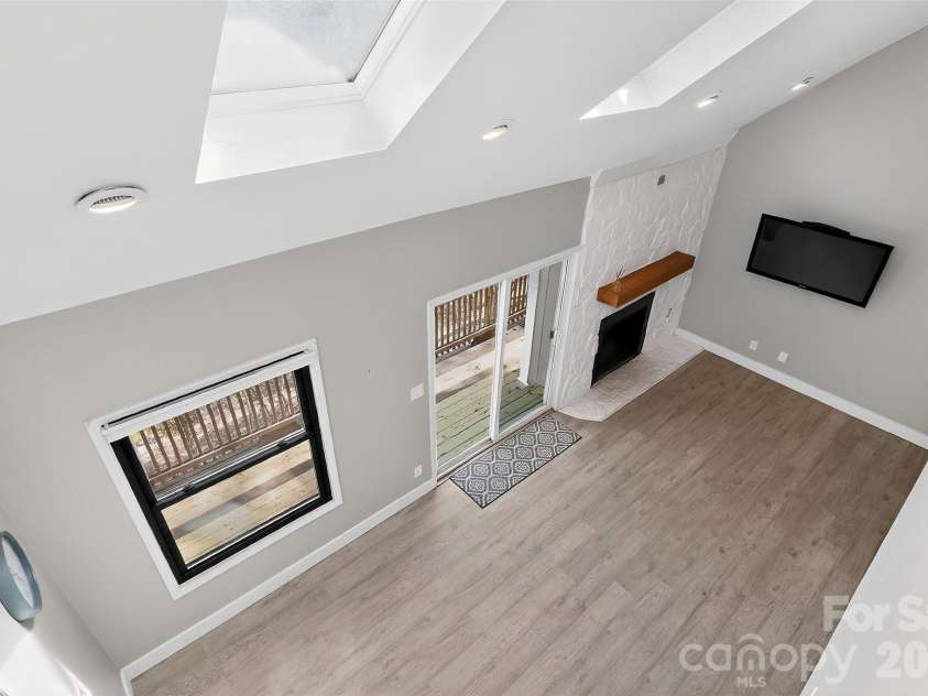 27070 Catamaran Drive, Tega Cay, SC 29708.  MLS# CAR4363313, YatesRealty ID 16385. 