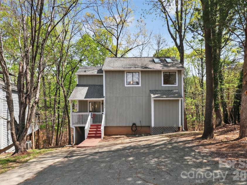 27070 Catamaran Drive, Tega Cay, SC 29708.  MLS# CAR4363313, YatesRealty ID 16385. 