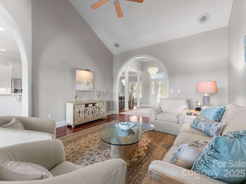 3507 Governors Island Drive, Denver, NC 28037.  MLS# CAR4249171, YatesRealty ID 16386. 