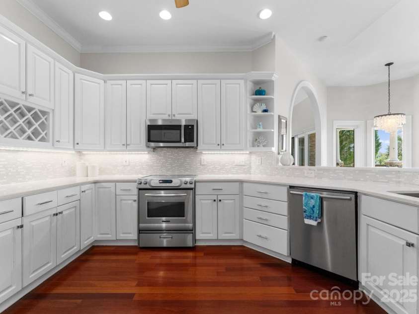 3507 Governors Island Drive, Denver, NC 28037.  MLS# CAR4249171, YatesRealty ID 16386. 