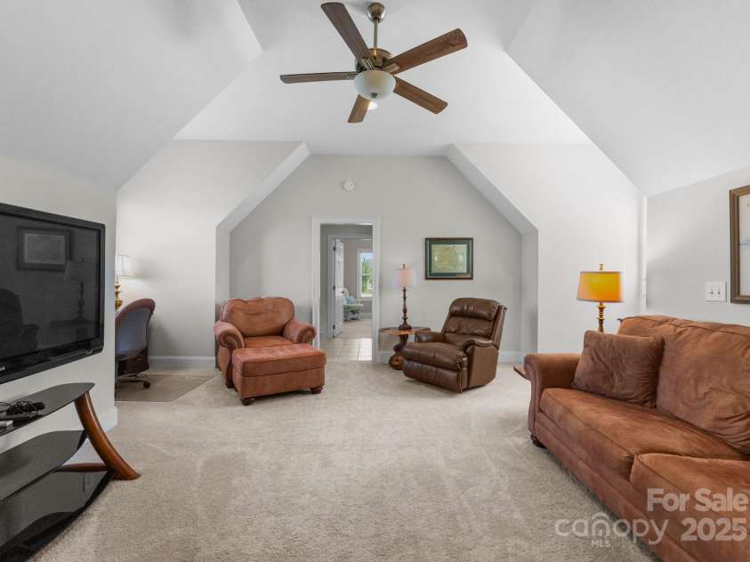 3507 Governors Island Drive, Denver, NC 28037.  MLS# CAR4249171, YatesRealty ID 16386. 