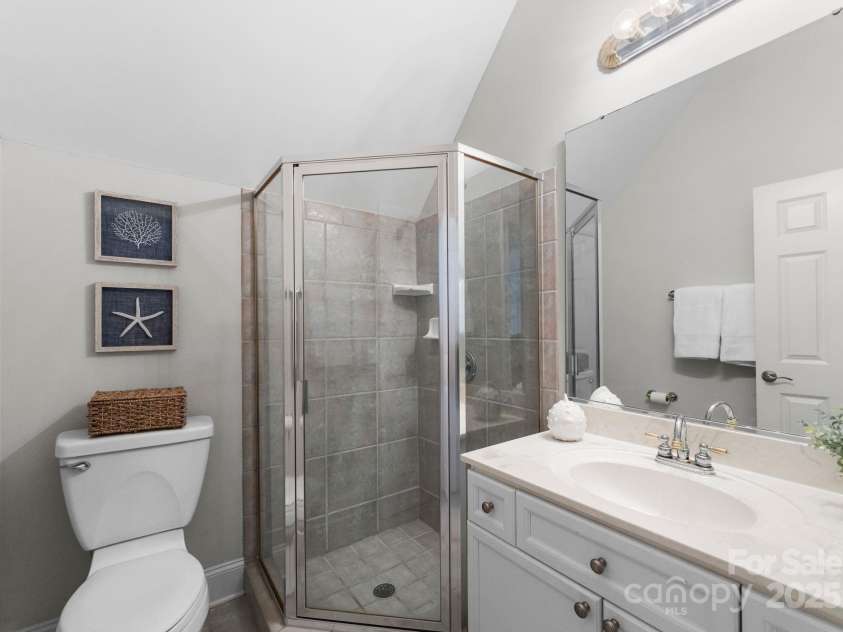 3507 Governors Island Drive, Denver, NC 28037.  MLS# CAR4249171, YatesRealty ID 16386. 