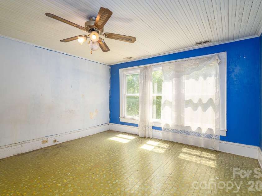 4823 Anthony Road, Kings Mountain, NC 28086.  MLS# CAR4351296, YatesRealty ID 16386. 