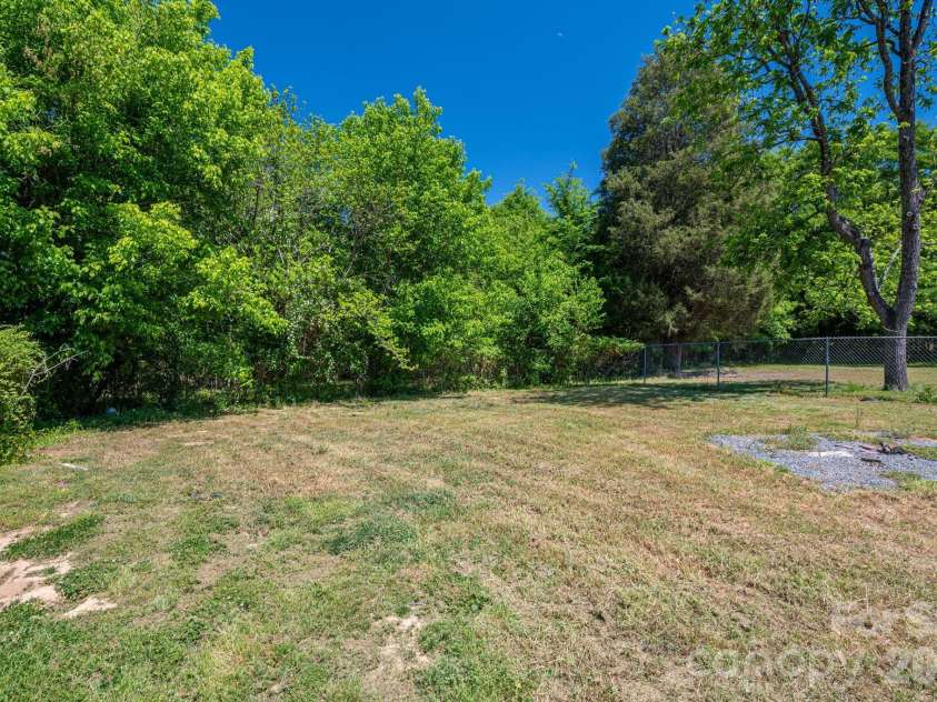4823 Anthony Road, Kings Mountain, NC 28086.  MLS# CAR4351296, YatesRealty ID 16386. 