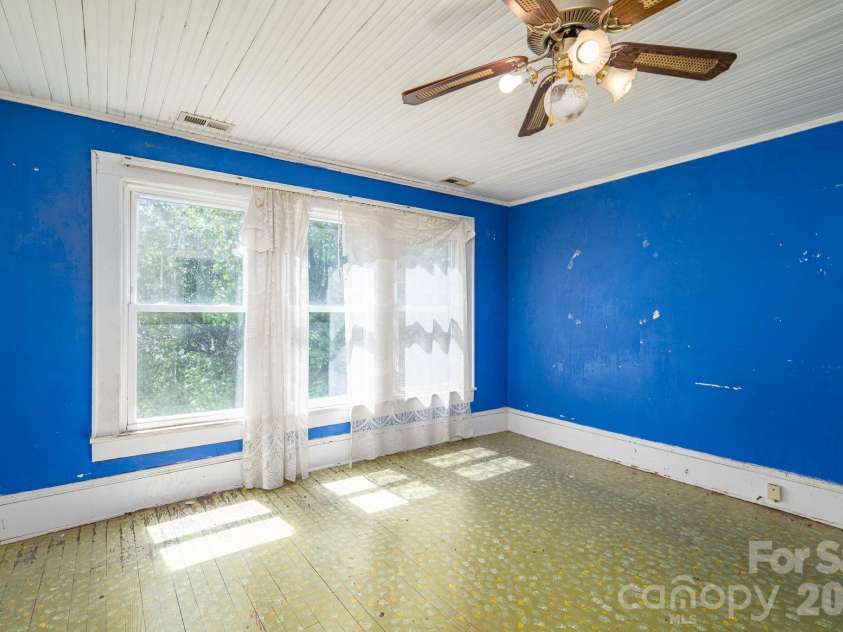 4823 Anthony Road, Kings Mountain, NC 28086.  MLS# CAR4351296, YatesRealty ID 16386. UPSTAIRS BED 3