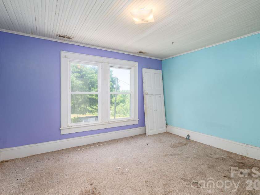 4823 Anthony Road, Kings Mountain, NC 28086.  MLS# CAR4351296, YatesRealty ID 16386. UPSTAIRS BED 4