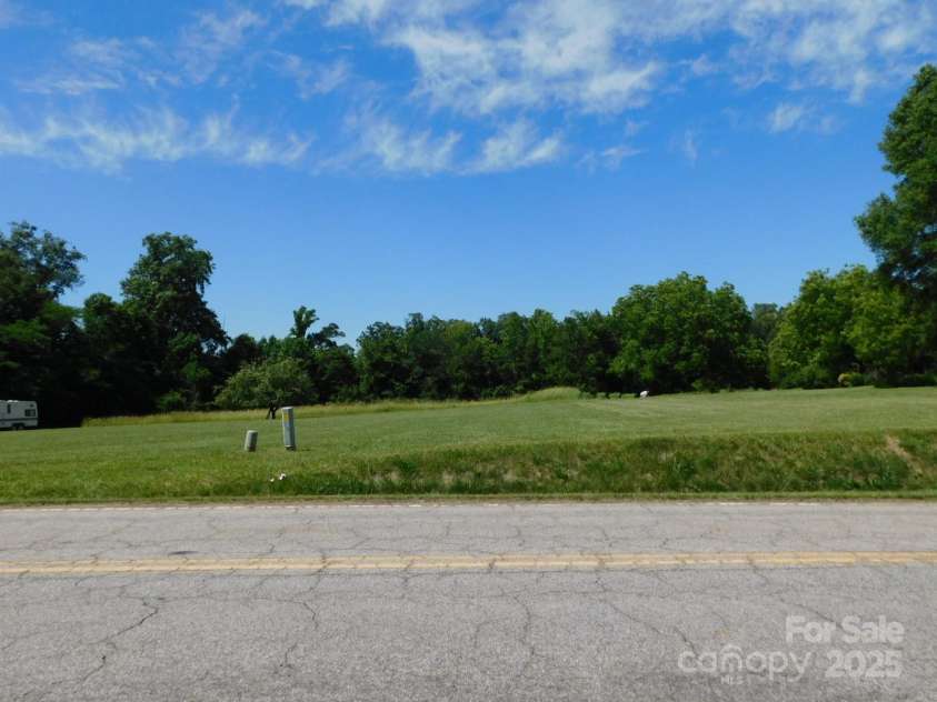 450 Holloway Church Road, Lexington, NC 27292.  MLS# CAR4263033, YatesRealty ID 16387. Front View