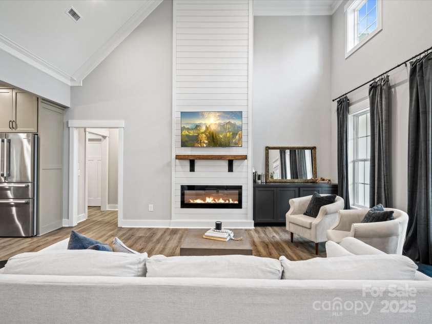 111 Alberta Avenue, Belmont, NC 28012.  MLS# CAR4207014, YatesRealty ID 16389. 