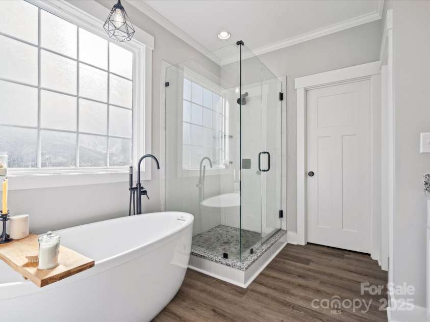 111 Alberta Avenue, Belmont, NC 28012.  MLS# CAR4207014, YatesRealty ID 16389. 