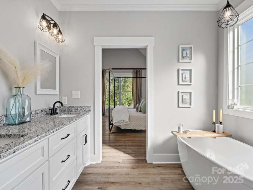 111 Alberta Avenue, Belmont, NC 28012.  MLS# CAR4207014, YatesRealty ID 16389. 