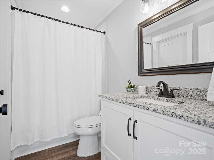 111 Alberta Avenue, Belmont, NC 28012.  MLS# CAR4207014, YatesRealty ID 16389. 