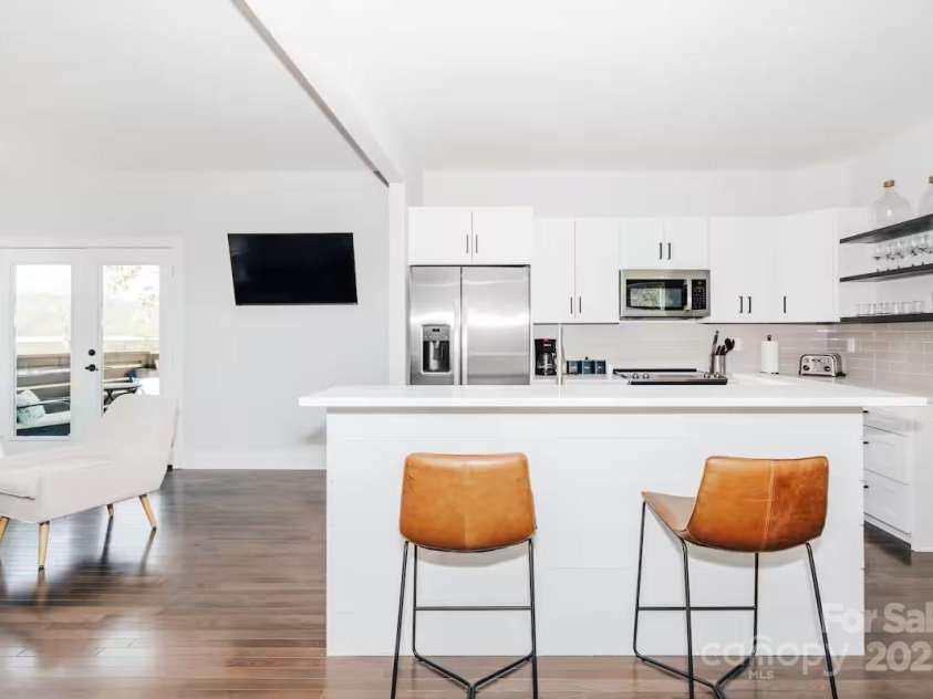 1057 Riverside Drive, Asheville, NC 28804.  MLS# CAR4330741, YatesRealty ID 1639. 