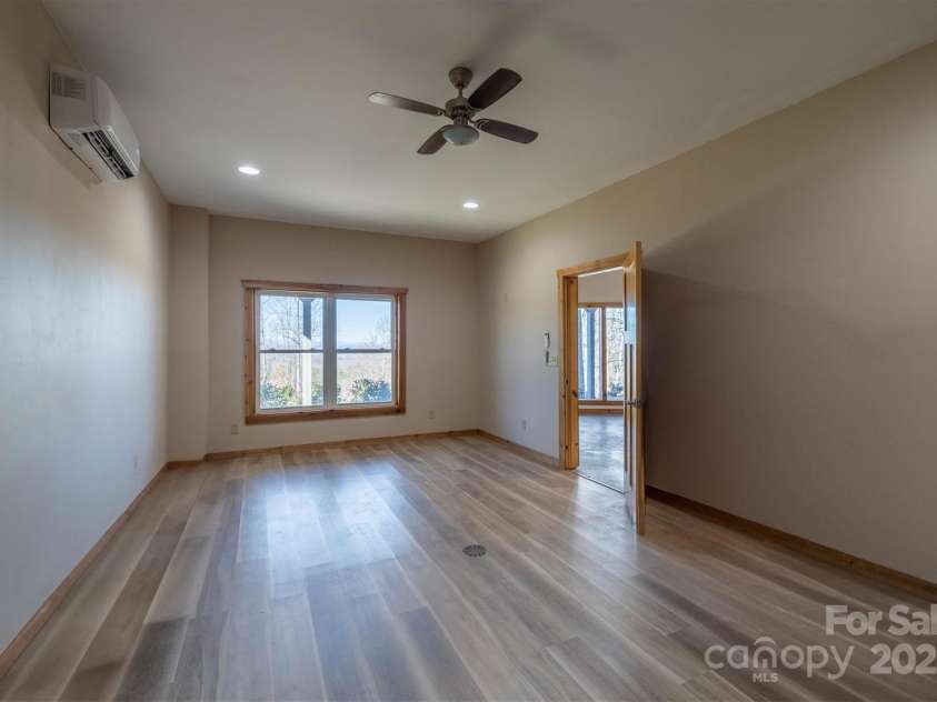 2262 Grandview Peaks Drive, Nebo, NC 28761.  MLS# CAR4230510, YatesRealty ID 1639. 4th BR, Hobby or Bonus Room