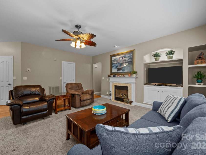 10703 Back Ridge Road, Charlotte, NC 28277.  MLS# CAR4265116, YatesRealty ID 16390. 