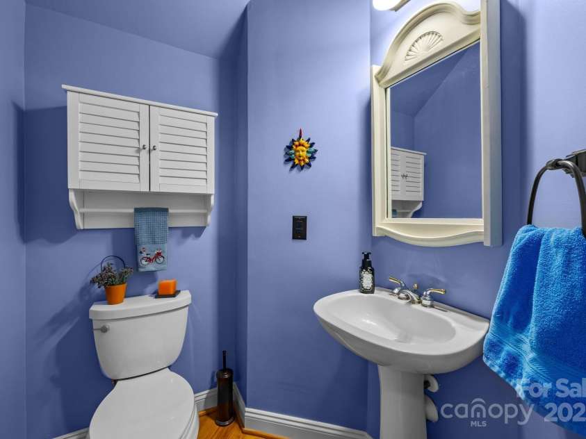 10703 Back Ridge Road, Charlotte, NC 28277.  MLS# CAR4265116, YatesRealty ID 16390. 