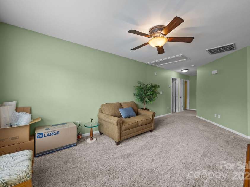 10703 Back Ridge Road, Charlotte, NC 28277.  MLS# CAR4265116, YatesRealty ID 16390. 