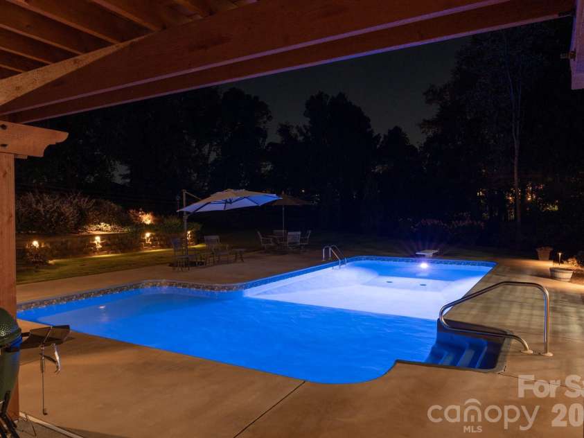 388 Cove Creek Loop, Mooresville, NC 28117.  MLS# CAR4304115, YatesRealty ID 16390. 