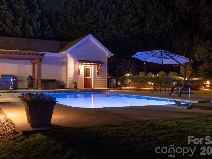 388 Cove Creek Loop, Mooresville, NC 28117.  MLS# CAR4304115, YatesRealty ID 16390. 