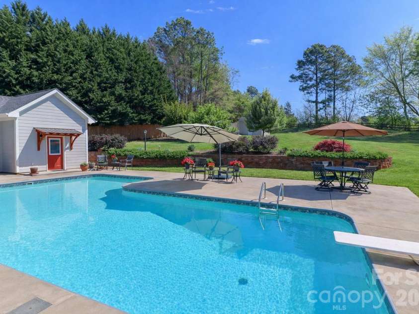 388 Cove Creek Loop, Mooresville, NC 28117.  MLS# CAR4304115, YatesRealty ID 16390. 