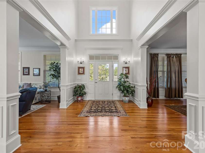 388 Cove Creek Loop, Mooresville, NC 28117.  MLS# CAR4304115, YatesRealty ID 16390. Foyer