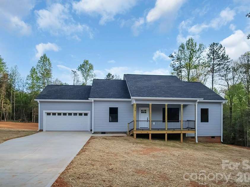 129 Rosecommon Lane, Rutherfordton, NC 28139.  MLS# CAR4369050, YatesRealty ID 16392. 