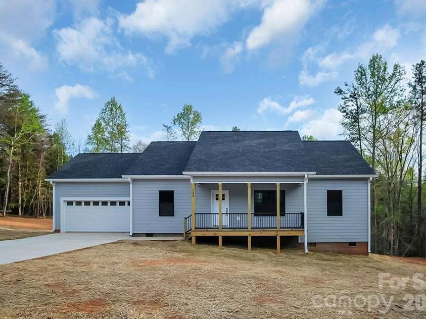 129 Rosecommon Lane, Rutherfordton, NC 28139.  MLS# CAR4369050, YatesRealty ID 16392. 
