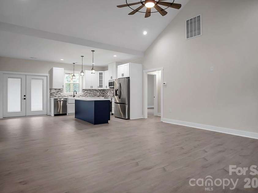 129 Rosecommon Lane, Rutherfordton, NC 28139.  MLS# CAR4369050, YatesRealty ID 16392. 